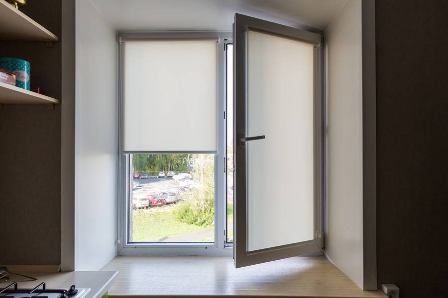 Рулонные шторы с рисунком на двухстворчатое окно Рулонные шторы с рисунком на двухстворчатое окно