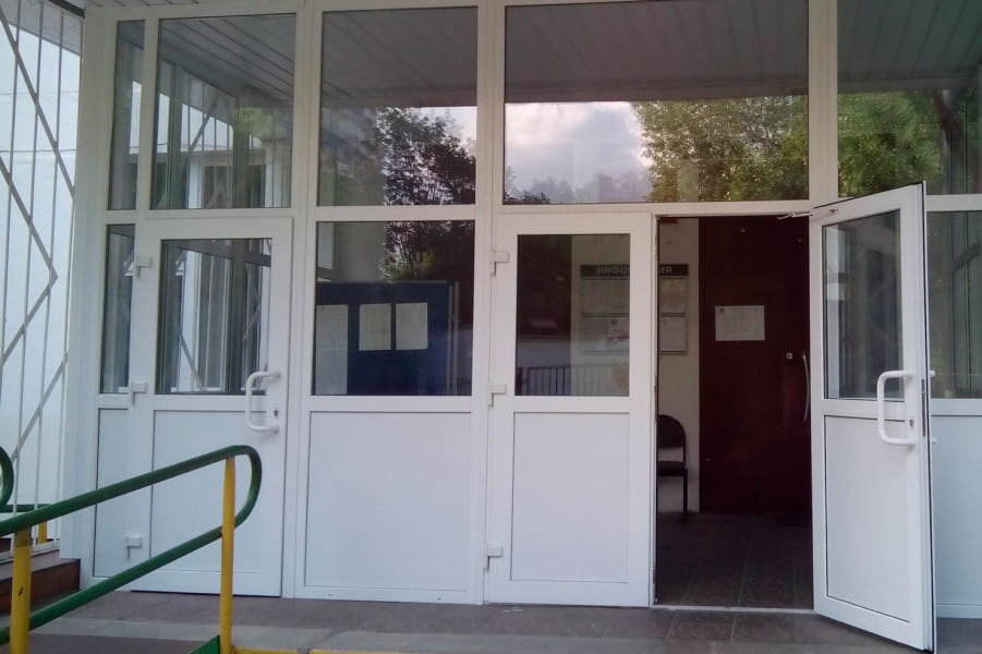 Входные группы от компании Погода в доме 2