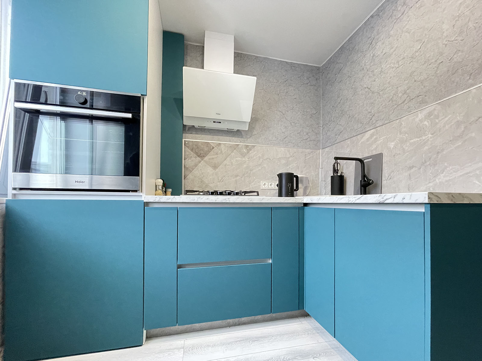 синяя кухня