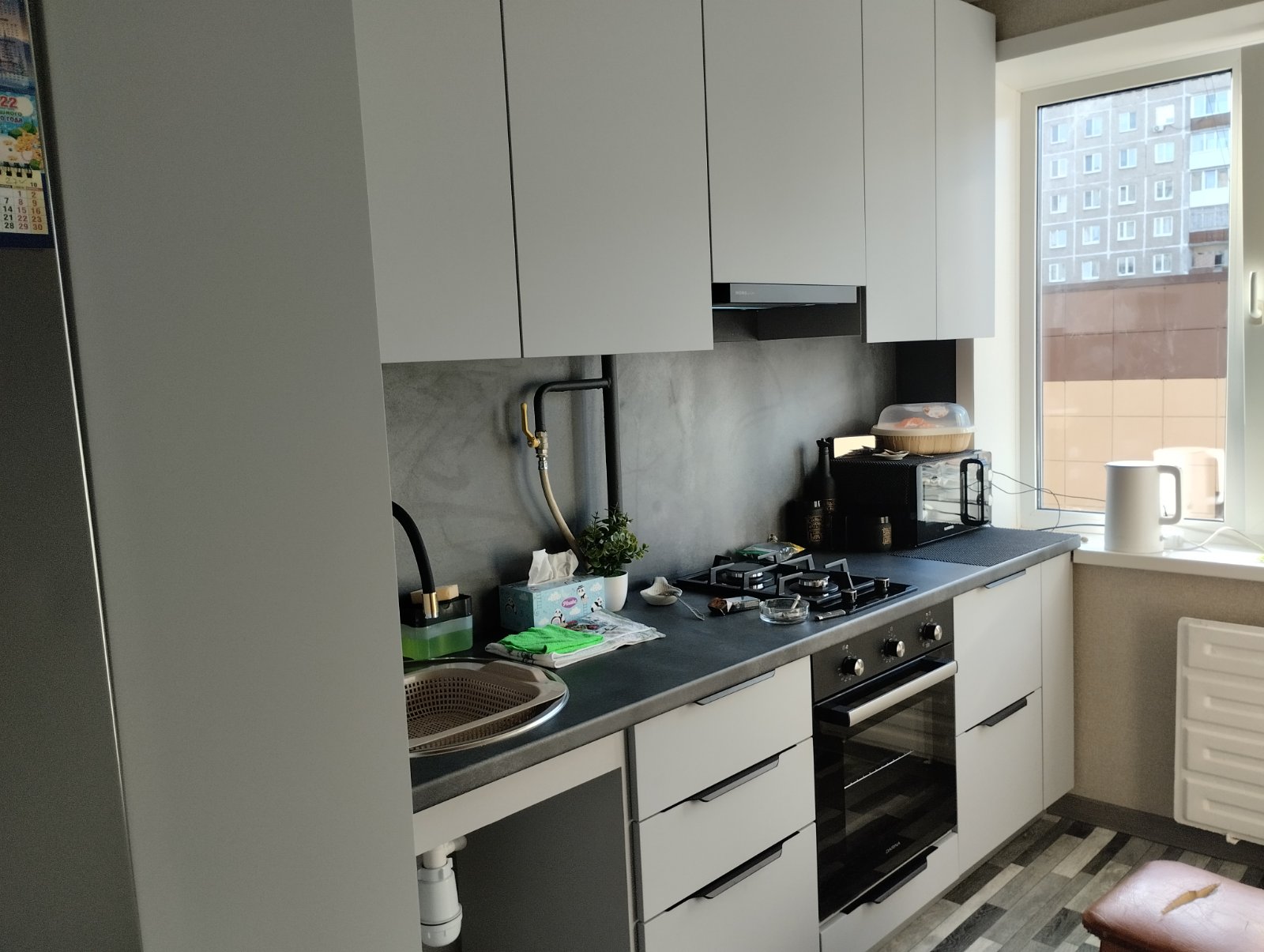 Серая кухня