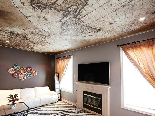 Натяжной потолок с изображение карты мира