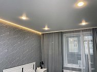 Парящий потолок с теплой подсветкой