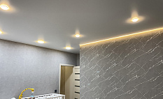 Натяжной потолок в квартире